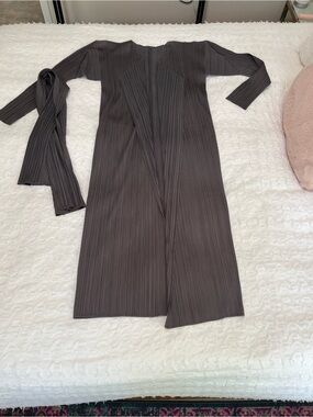 Issey Miyake Charcoal Gray Pleats Please Plissé Drape Duster Jacket with Scarf